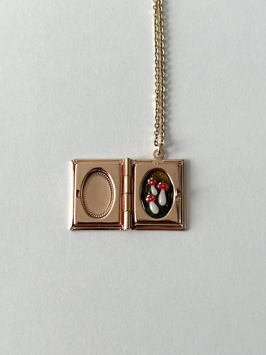 ⋆🌿˚🍄໑🌱. mushroom meadow locket .🌱໑🍄˚🌿⋆