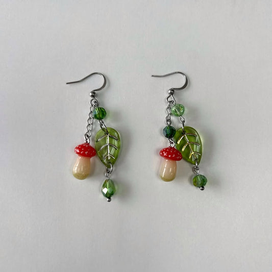 ⋆🌿˚🍄໑🌱 . mushroom earrings .🌱໑🍄˚🌿⋆