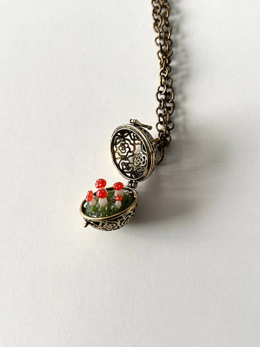 ⋆🌿˚🍄໑🌱. mushroom meadow locket .🌱໑🍄˚🌿⋆